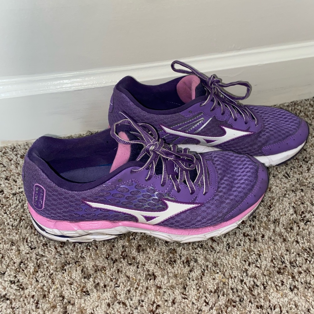 Mizuno Wave Inspire 11 running shoes